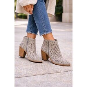 Jeffrey Campbell Gray Perforated Suede Ankle Booties Block Heel Women’s Size 10